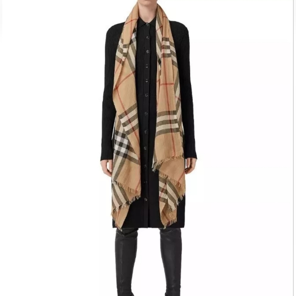 BURBERRY SCARF NOVA CHECK CAMEL CRINKLED WOOL SILK